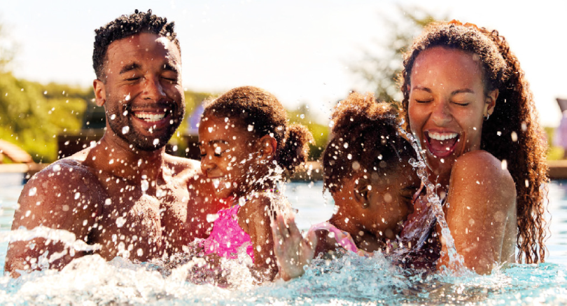 family_swimpool
